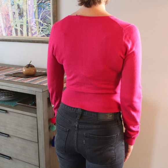 Fuscia pink ruched button down cotton sweater - Picture 3 of 9